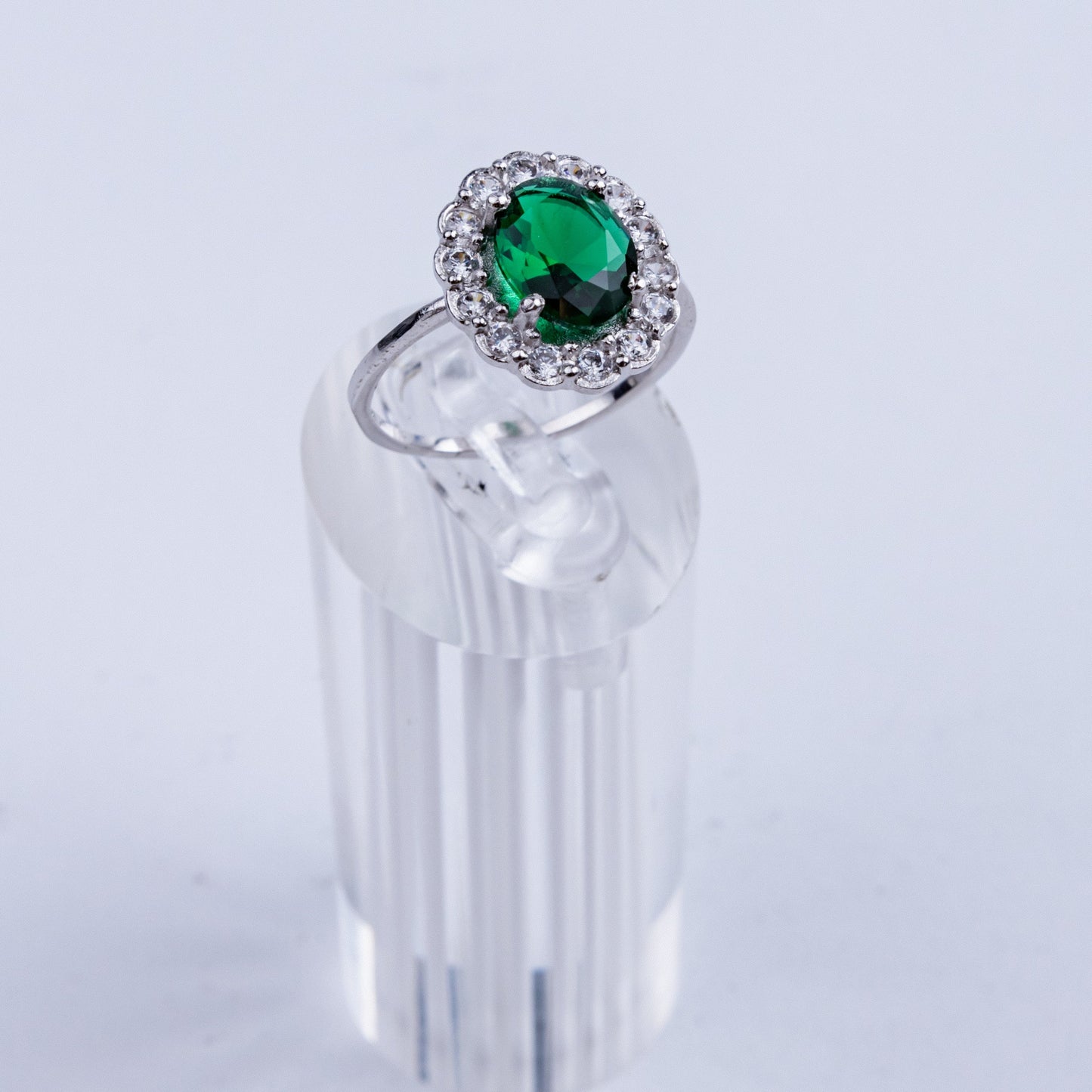 ANILLO ESMERALDA PLATA