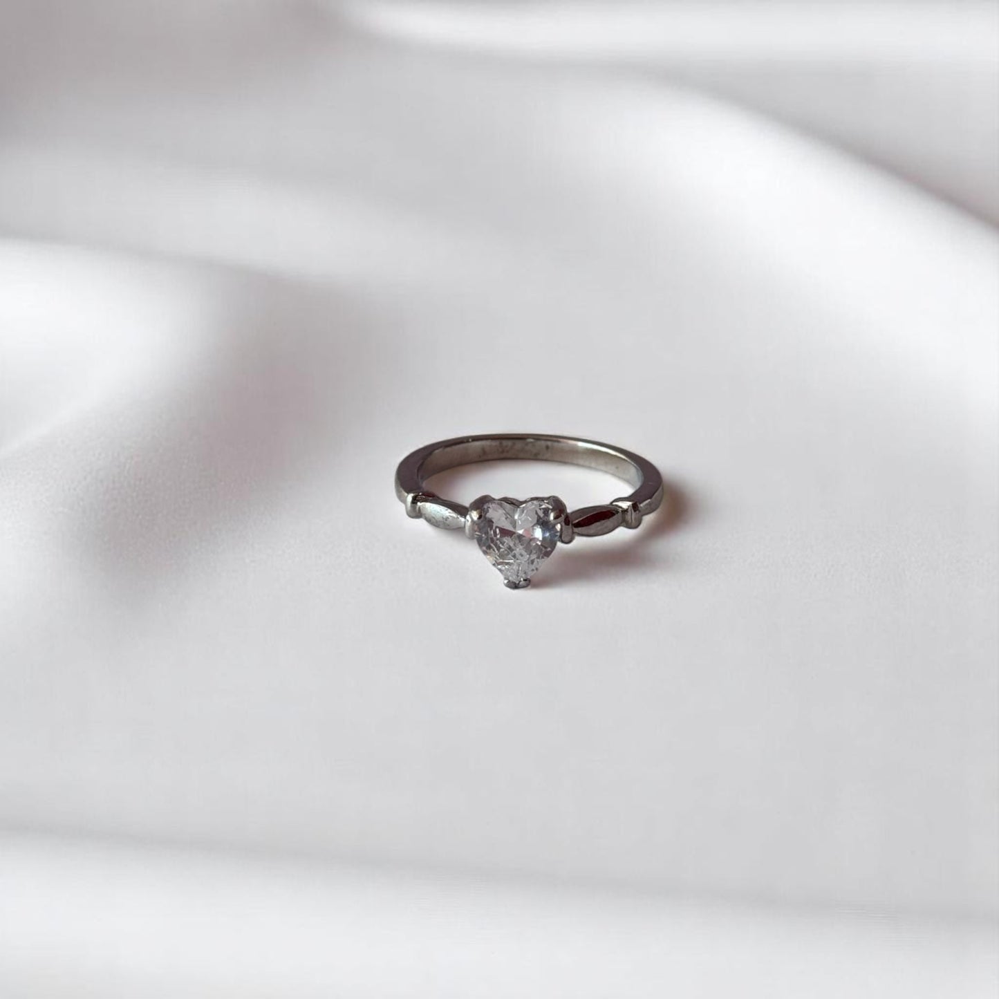 ANILLO SOLITARIO CORAZON