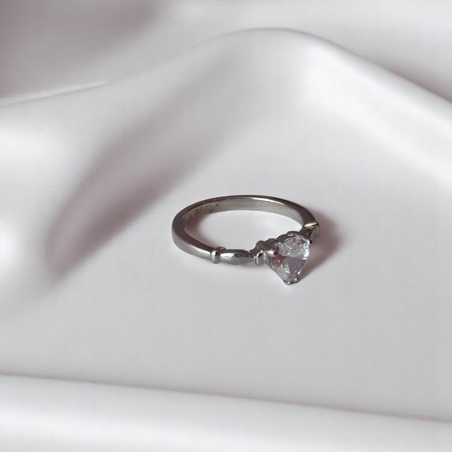 ANILLO SOLITARIO CORAZON