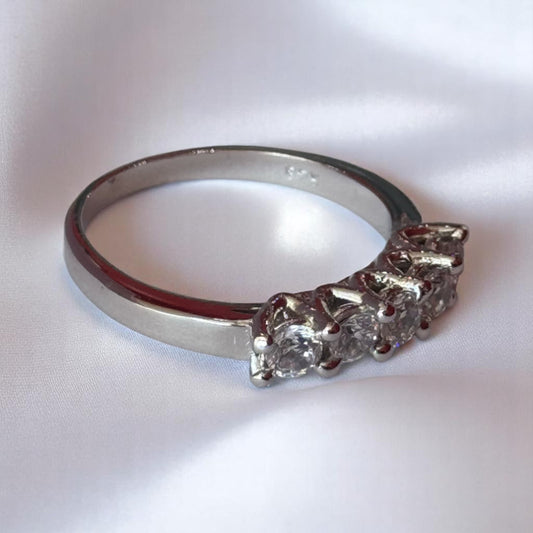ANILLO CHURUMBELA 5 ZIRCONIAS